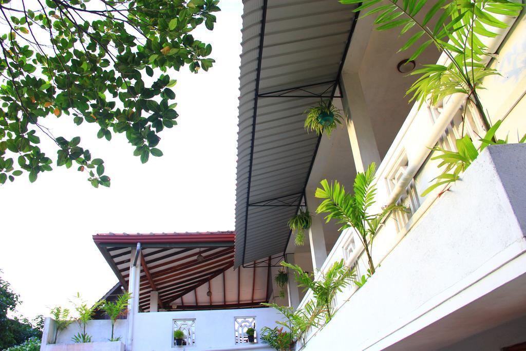 Shanith Guesthouse نيجومبو المظهر الخارجي الصورة