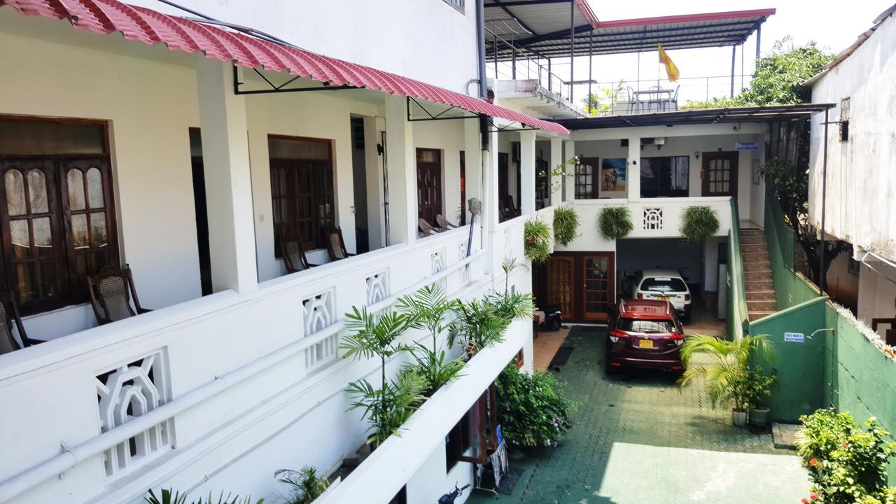 Shanith Guesthouse نيجومبو المظهر الخارجي الصورة